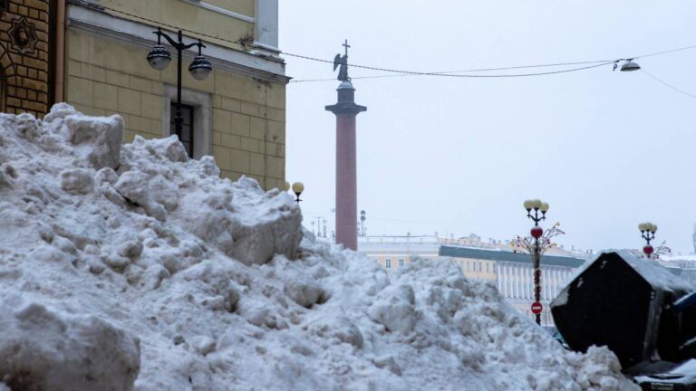 Мундеп Шабалкин высказался о некачественной уборке снега в Петербурге
