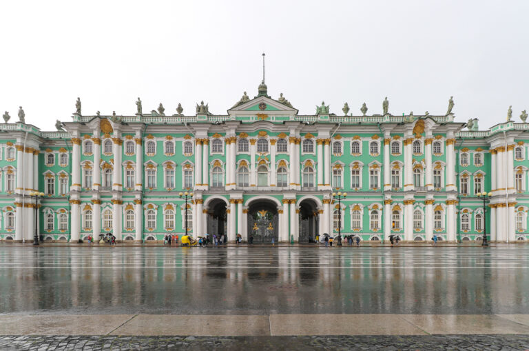 Китайское агентство Sina назвало пять самых удивительных мест Санкт-Петербурга