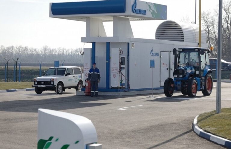 Транспортной реформе Петербурга помешает нехватка газозаправочных станций