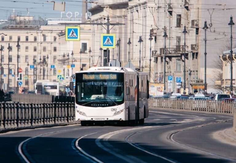 Жалобы петербуржцев доказывают провал транспортной реформы Смольного