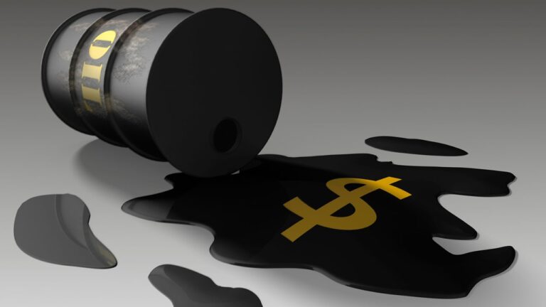 Марков: «Эмбарго Европы на нефть из России почти бессмысленно»