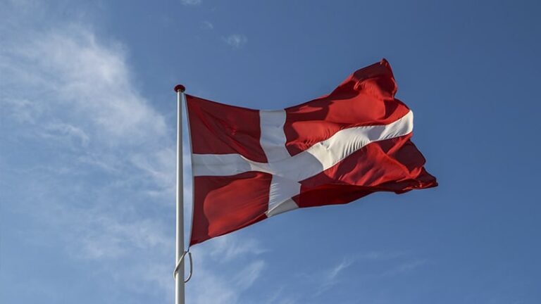 Бразильский аналитик Лейроз: Дания отправила фрегат в Северную Атлантику не для «сдерживания» России