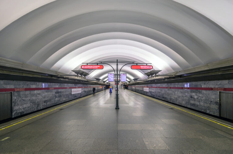 Стоимость проезда в петербургском метро может вырасти до 70 рублей
