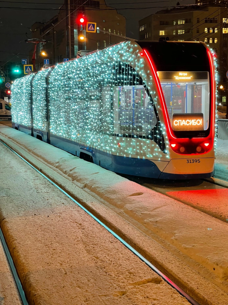 Проблемы с транспортным обслуживанием в Петербурге Смольный старается прикрыть «волшебными трамваями»