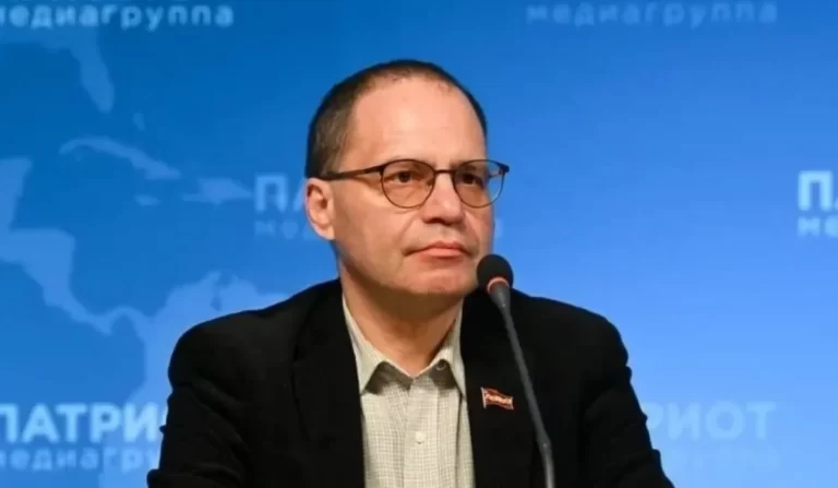 Политолог Соловейчик призвал Беглова решить проблемы петербургских блокадников