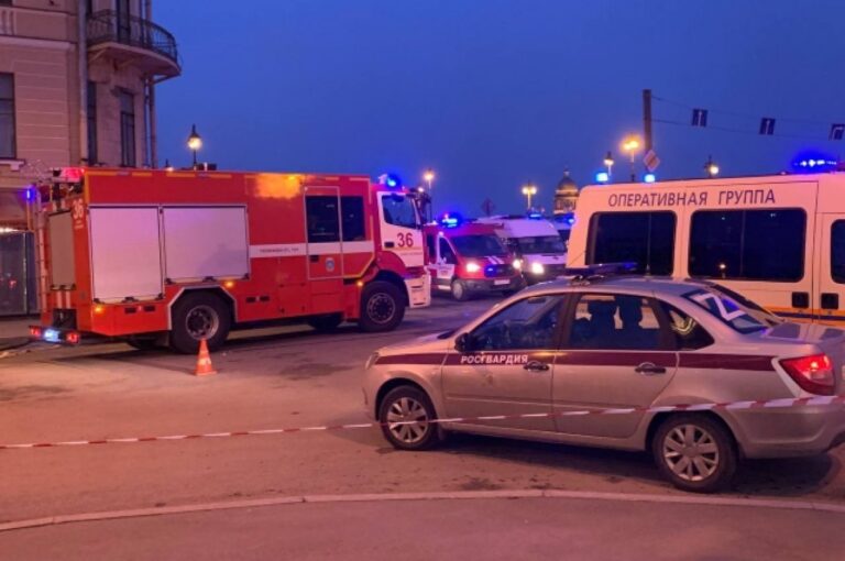 Первым семерым пострадавшим при взрыве в Петербурге передали денежные компенсации от Пригожина