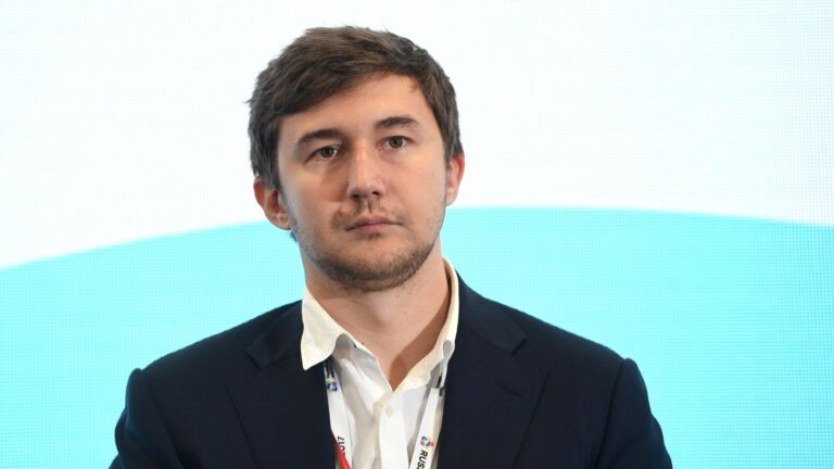 Активист Карякин указал на низкое качество работы Беглова и призвал лишить его госнаград